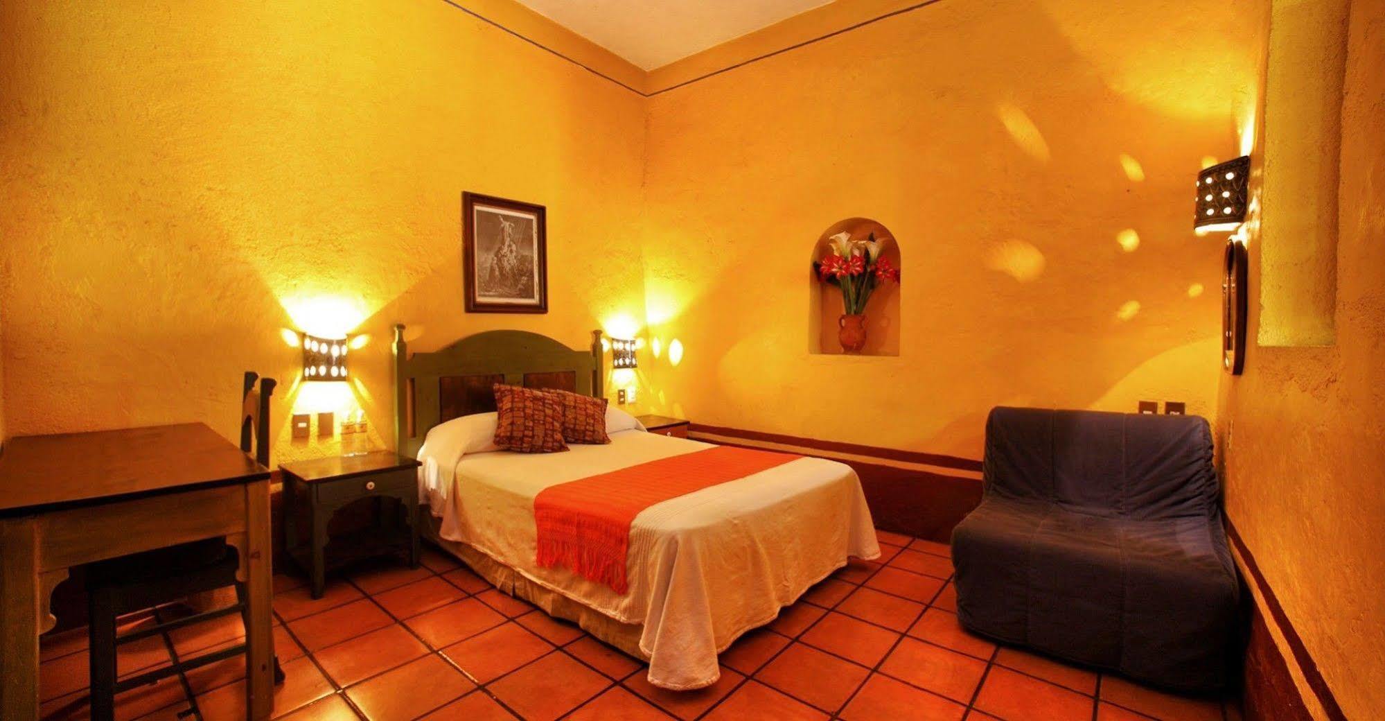 Hotel Azucenas Oaxaca Dış mekan fotoğraf