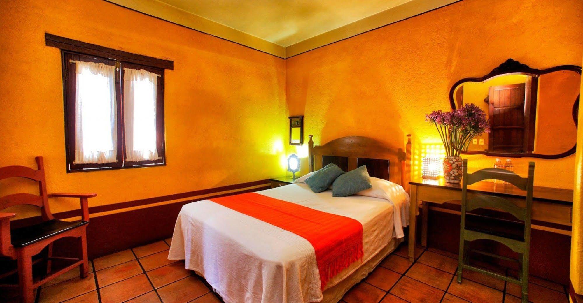 Hotel Azucenas Oaxaca Dış mekan fotoğraf